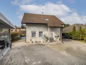 Prodej rodinného domu, Průhonice, U Cihelny, 200 m2