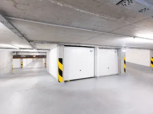 Prodej garáže, Praha - Smíchov, Tomkova, 19 m2