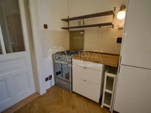 Pronájem bytu 2+kk, Praha - Vršovice, Slovinská, 44 m2