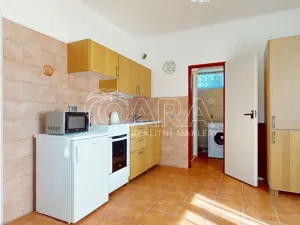 Pronájem rodinného domu, Komárov, Sadová, 50 m2