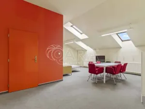 Prodej kanceláře, Praha - Petrovice, Novopetrovická, 1433 m2