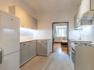 Pronájem bytu 2+kk, Praha - Braník, Pod vinohradem, 38 m2