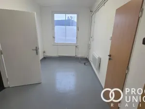 Pronájem obchodního prostoru, Rožnov pod Radhoštěm, 100 m2