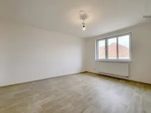 Prodej bytu 3+kk, Hrádek, 112 m2