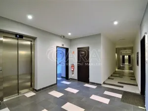 Pronájem bytu 2+kk, Praha - Dolní Měcholupy, Honzíkova, 60 m2