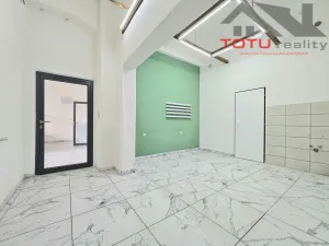 Pronájem komerční nemovitosti, Jaroměř, Husova, 36 m2