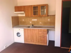 Pronájem bytu 1+kk, Chomutov, Kostnická, 20 m2