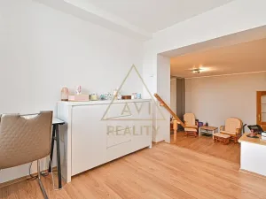 Prodej rodinného domu, Hřebeč, nám. Draha, 150 m2