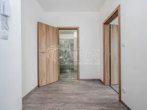 Prodej bytu 2+kk, Praha - Hlubočepy, Ke Smíchovu, 47 m2