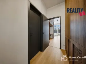 Pronájem bytu 1+kk, Brno, třída Generála Píky, 42 m2