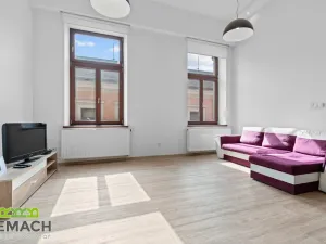 Pronájem bytu 1+kk, Uherské Hradiště, Prostřední, 47 m2