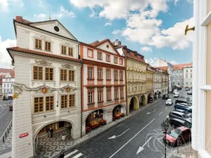 Prodej bytu 4+1, Praha - Malá Strana, Malostranské náměstí, 91 m2