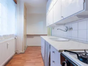 Pronájem bytu 1+1, Praha - Vršovice, Na louži, 36 m2