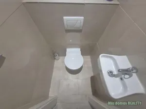 Pronájem bytu 2+kk, Praha - Letňany, Ostravská, 40 m2
