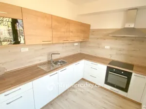 Pronájem bytu 2+kk, Znojmo, Smetanova, 51 m2