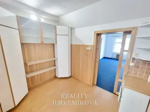 Pronájem bytu 3+1, České Budějovice, tř. Čsl. legií, 70 m2