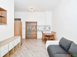 Prodej atypického bytu, Praha - Vršovice, Žitomírská, 47 m2