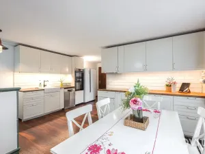 Prodej vícegeneračního domu, Lobeč, 340 m2