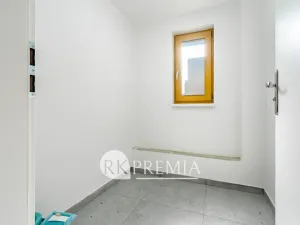 Pronájem bytu 2+kk, Teplice, Revoluční, 56 m2