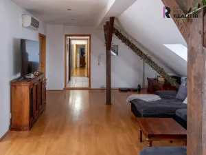 Prodej bytu 4+kk, Mikulov, Nová, 168 m2