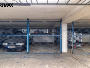 Prodej garážového stání, Praha - Podolí, Milevská, 12 m2
