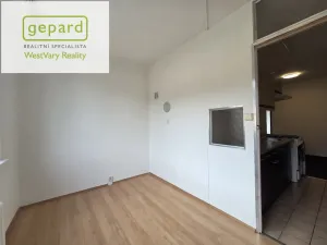 Prodej bytu 2+1, Hroznětín, Sídliště, 64 m2