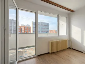 Prodej bytu 3+1, Chomutov, Březenecká, 76 m2