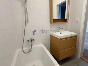 Pronájem bytu 3+kk, Praha, V dolině, 59 m2