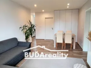 Pronájem bytu 3+1, Zlín, třída Svobody, 67 m2