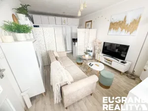 Pronájem bytu 1+1, Varnsdorf, Čelakovická, 45 m2