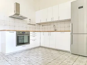 Pronájem bytu 3+1, Praha - Nové Město, Na hrádku, 105 m2