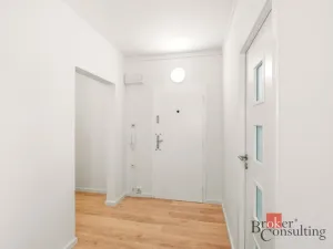 Pronájem bytu 3+1, Praha - Modřany, Urbánkova, 76 m2