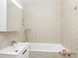 Pronájem bytu 3+1, Praha - Modřany, Urbánkova, 76 m2