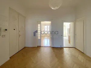 Pronájem bytu 3+1, Praha, náměstí 14. října, 120 m2