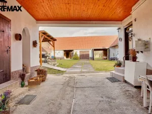 Prodej zemědělské usedlosti, Drhovle - Pamětice, 160 m2