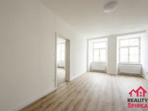 Pronájem bytu 2+1, Moravská Třebová - Město, nám. T. G. Masaryka, 78 m2