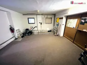 Pronájem obchodního prostoru, Uherské Hradiště - Mařatice, Jižní, 134 m2