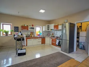 Prodej bytu 3+1, Znojmo, Zelenářská, 192 m2