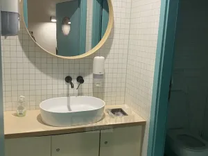 Prodej obchodního prostoru, České Budějovice - České Budějovice 1, Krajinská, 92 m2