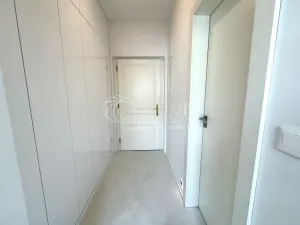 Pronájem atypického bytu, Praha - Smíchov, Holečkova, 56 m2