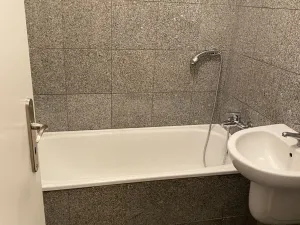 Pronájem bytu 1+kk, Praha - Vysočany, Freyova, 25 m2