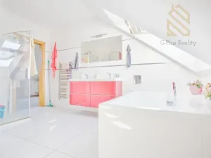 Prodej atypického bytu, Hrobčice - Razice, 244 m2