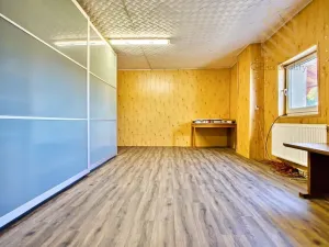 Prodej atypického bytu, Hrobčice - Razice, 244 m2