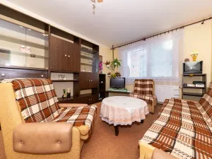 Prodej bytu 2+1, Přeštice, Tř. 1. máje, 52 m2