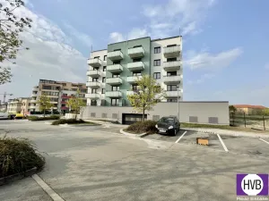 Pronájem bytu 1+kk, Praha - Strašnice, Strančická, 36 m2