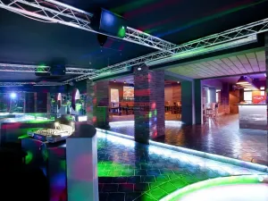 Prodej komerční nemovitosti, Veselí nad Lužnicí, náměstí T. G. Masaryka, 1037 m2