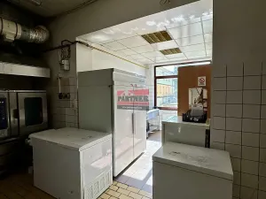 Prodej komerční nemovitosti, Veselí nad Lužnicí, náměstí T. G. Masaryka, 1037 m2