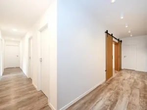 Pronájem bytu 4+kk, Praha - Hrdlořezy, Mezilehlá, 142 m2