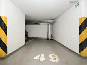 Pronájem bytu 4+kk, Praha - Hrdlořezy, Mezilehlá, 142 m2
