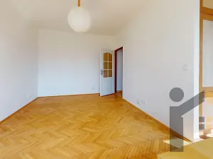 Pronájem bytu 1+kk, Praha - Holešovice, U průhonu, 28 m2